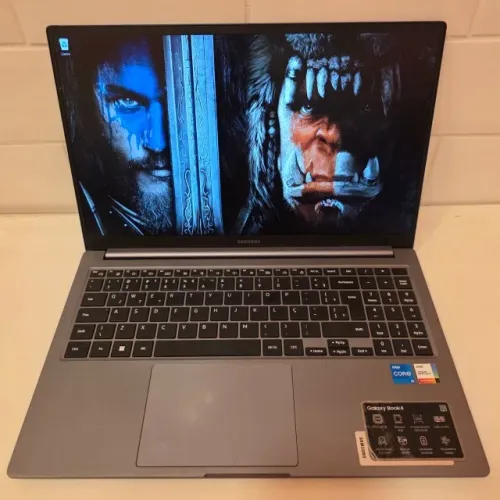 Notebook Samsung GalaxyBook4 i5 13th - 8Gb Ram - Intel Iris Xe - 512Gb SSD