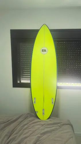 Vendo prancha de surf nova, 6.0, 31 litragem. 