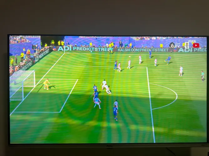 TV Roku semi nova