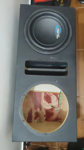 VENDO CAIXA PARA SUBWOOFER 12? - 100% MDF  Caixa dutada muito resistente e bem construída,