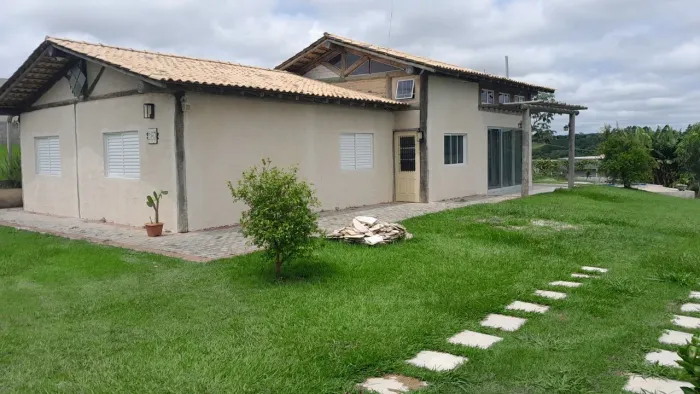 Chácara com 3 dormitórios à venda, 1124 m² - Camapuã - Sarapuí/SP