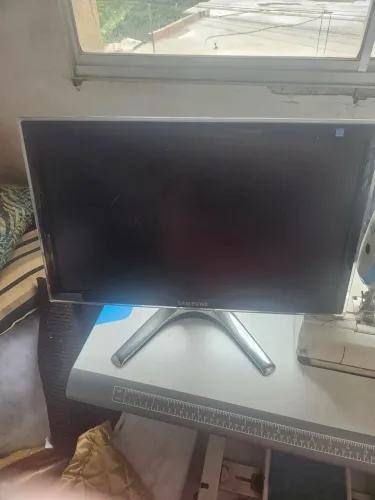 Monitor Samsung 20" Led