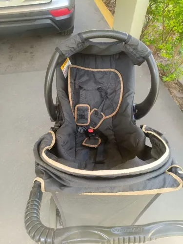 CARRINHO E BEBÊ CONFORTO ROMANO TRAVEL SYSTEM ONIX CARAMELO