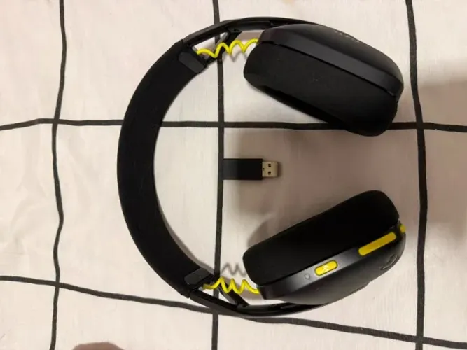Headset gamer Logitech G435