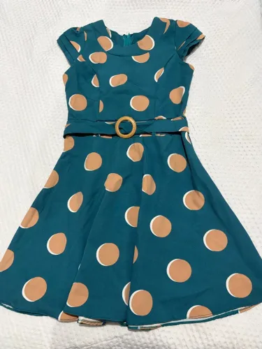 Vestido verde de bolinha ?
