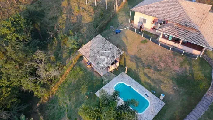 Chácara para Venda em Santa Branca, Pau d´alho, 4 dormitórios, 2 suítes, 3 banheiros, 10 v