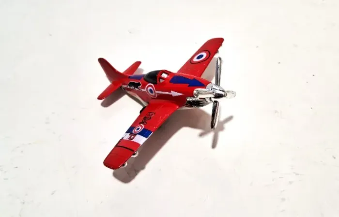 Avião Miniatura 2ª Guerra Mundial de Metal