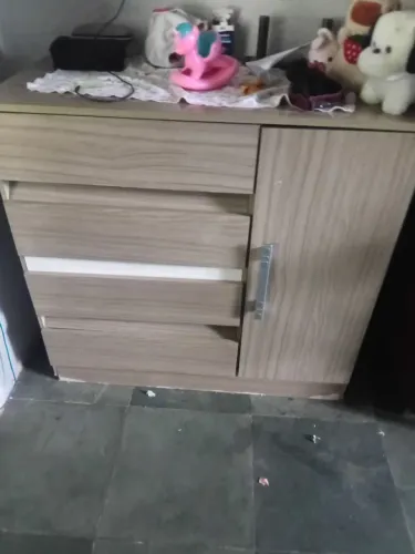 Comoda 4 portas
