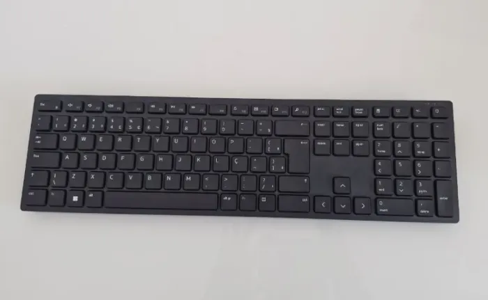 Vendo Teclado sem fio em português Dell Pro KM5221W + mouse sem fio