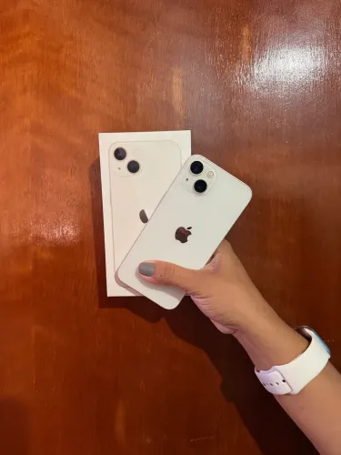 iPhone 13 128GB seminovo com caixa