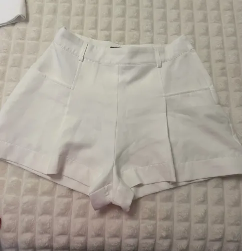 Short saia branco / short branco TAM 36