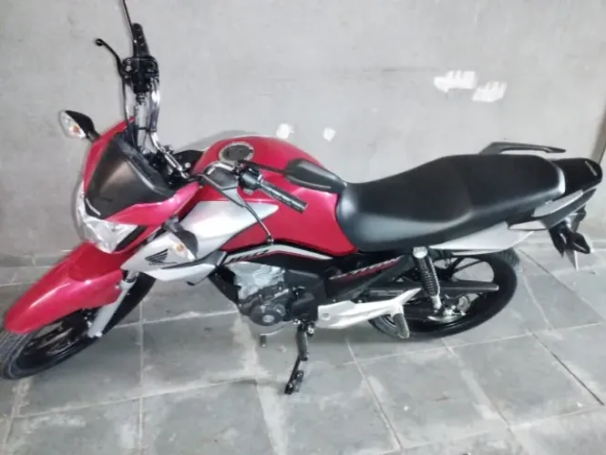 Único dono chave reserva manual .. revisão feitas na honda