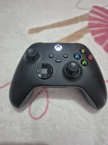 Controle de xbox series s + Bateria recarregavel e cabo USB