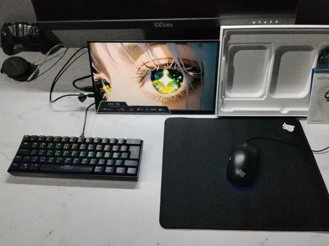 Kit completo monitor portátil arzopa 14" pol + teclado + mause + mause pad da Pichau