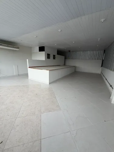 ESPAÇO COMERCIAL PARA ALUGAR - 120 m² EM GUAPIMIRIM