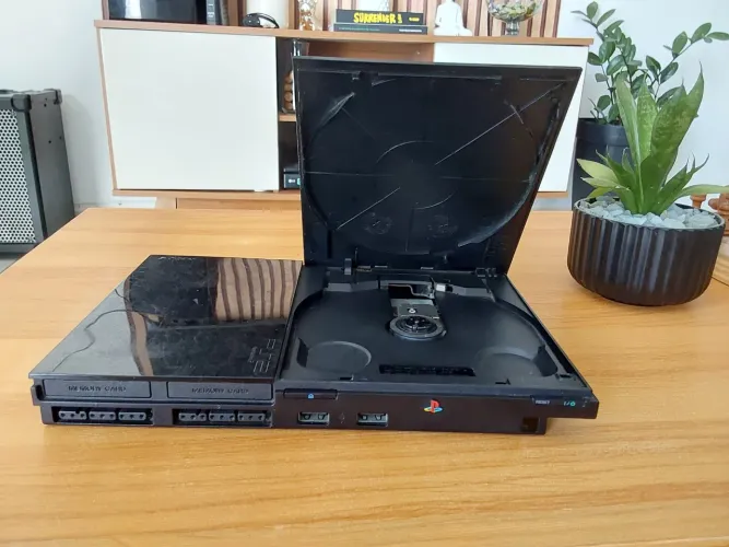 Playstation 2 retirada de peças