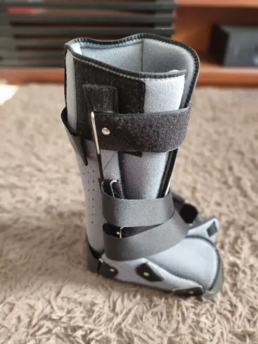 Bota Ortopédica ( Robocop)