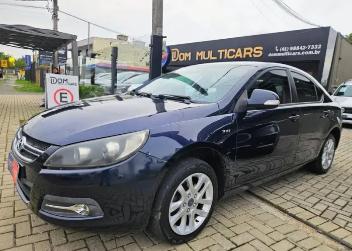 JAC J5 Sedan 1.5 16V 4P Mec. 2013