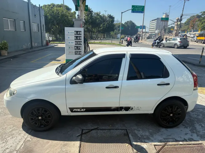 Fiat Palio 1.0 Cel. Econ./italia F.flex 8V 4P 2013