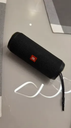 JBL Flip 4