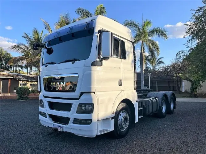 Cavalo Man Tgx 29.480 2017 6x4 em ótimo estado