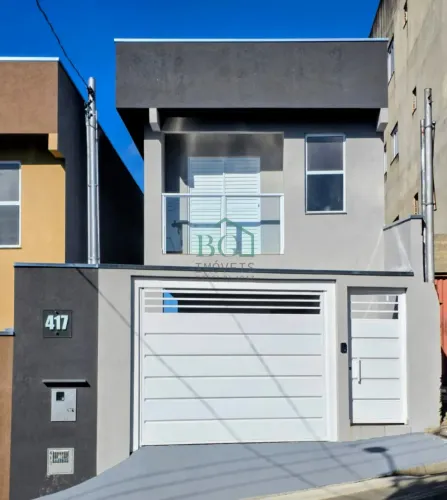 Excelente casa recém construída no bairro Santa Ângela em Poços de Caldas MG.