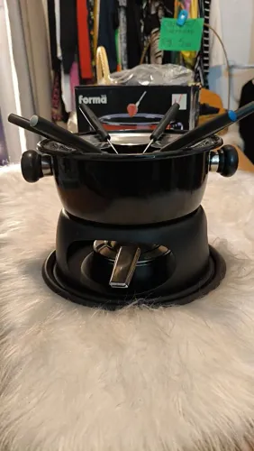 Conjunto para fondue preto da marca Forma Inox.
