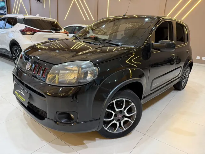 Fiat Uno Sporting 1.4 EVO Fire Flex 8V 4P 2013