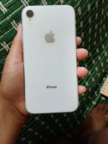 iPhone XR