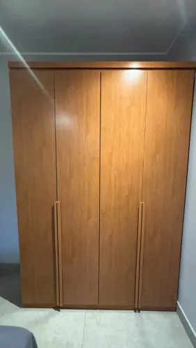 Guarda-roupa 4 portas
