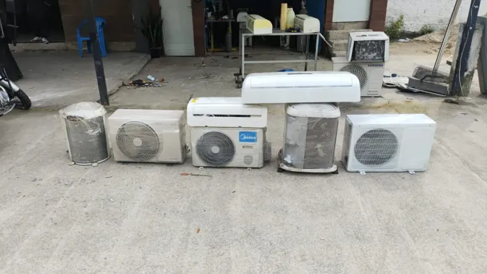 Lote de Ar Condicionados Evaporadoras / Condensadoras e peças e compressores ? ?