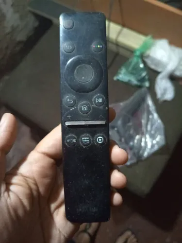 Vendo pés e controle tv smart 55 podegadas
