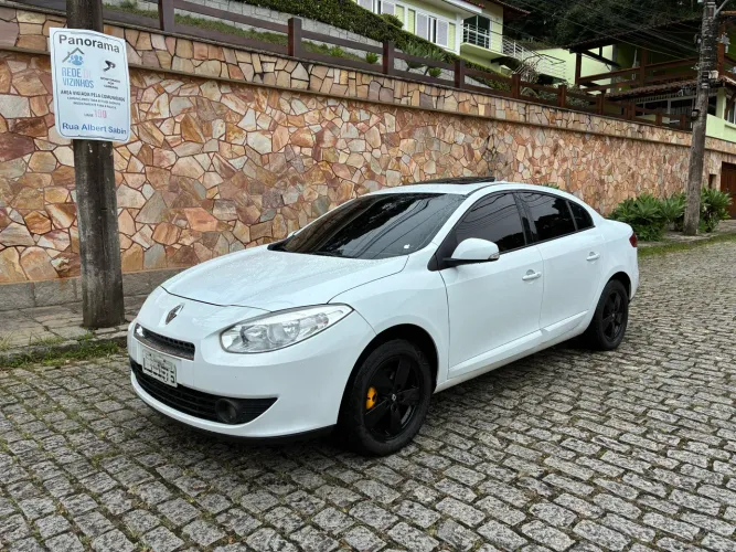 Renault Fluence Sed. Dynamique 2.0 16V Flex Aut. 2013