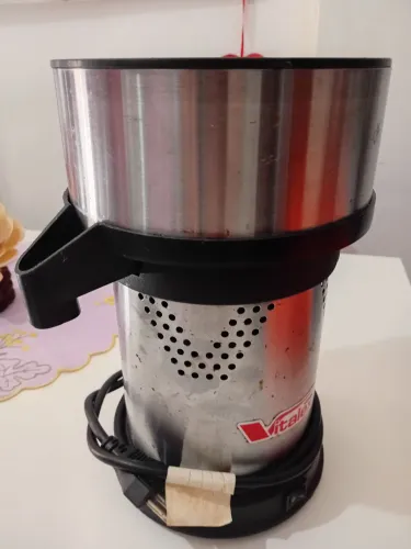 Espremedor laranja e limão bivolt