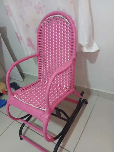Cadeira de balanço infantil