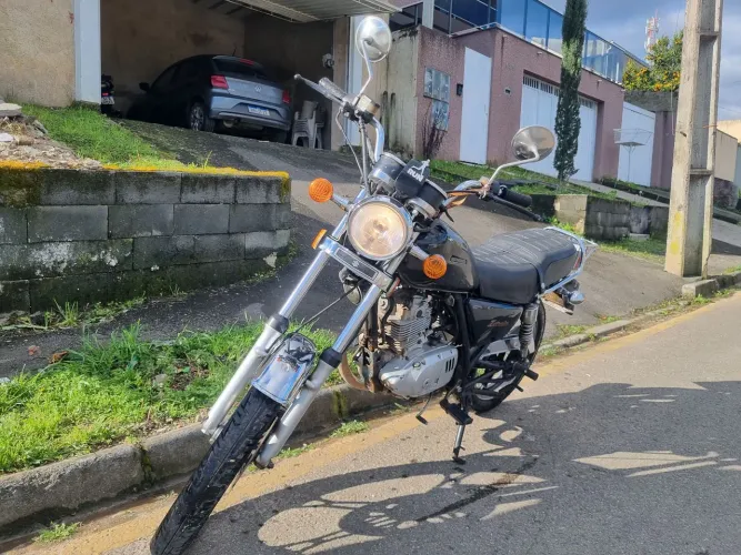 Moto boa revisada recente