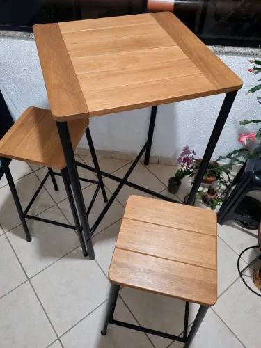 Conjunto de Mesa e Dois Bancos Modelo Fabric - TokStok