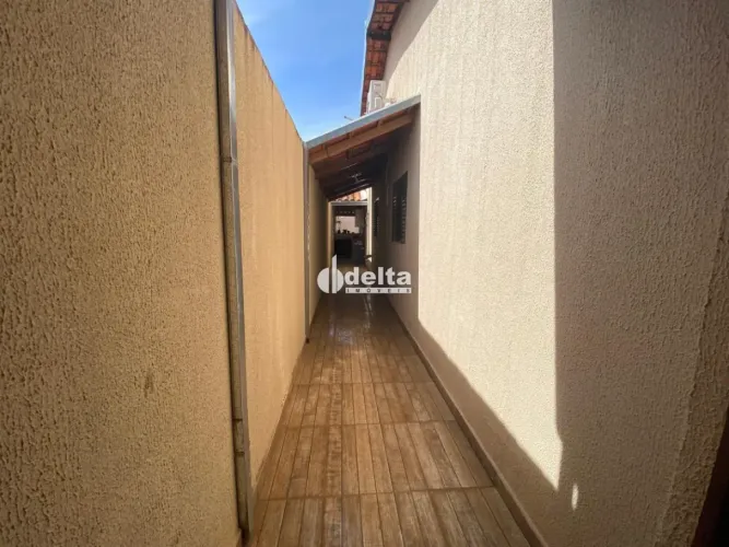 Casa residencial com 3 quartos sendo 1 suíte disponível para venda no bairro Planalto em U