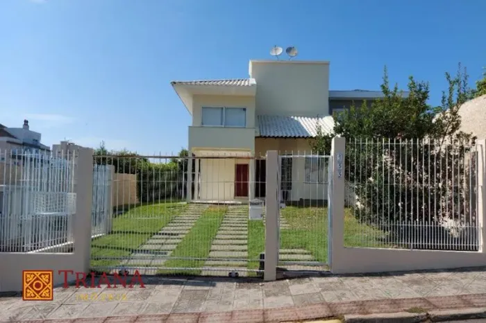 CASA COMERCIAL NO MELHOR BAIRRO DE FLORIANÓPOLIS