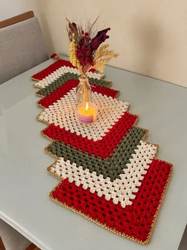 Trilho de mesa natalino