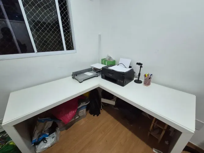 Mesa de escritório grande