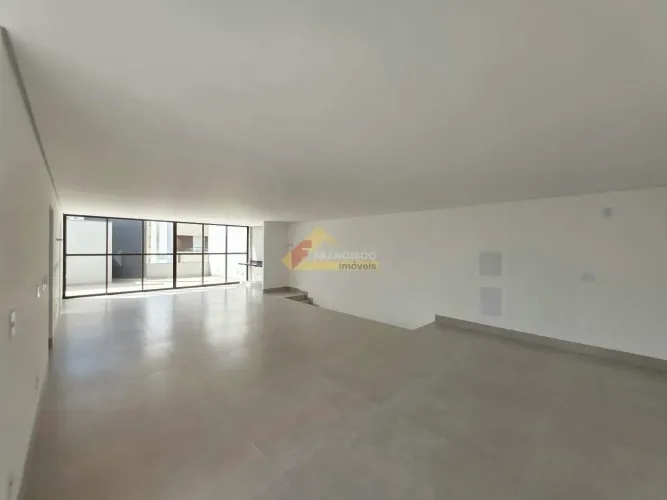 Apartamento Cobertura à venda, 4 quartos, 2 suítes, 4 vagas, Centro - Divinópolis/MG