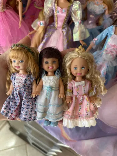 Barbie Kelly princesa e a plebeia