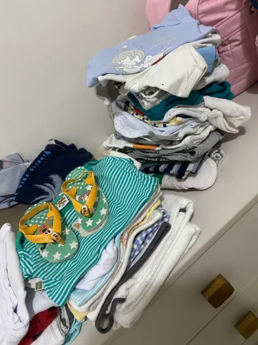 Troco roupas de bebê menino