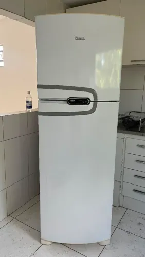 GELADEIRA NOVA
