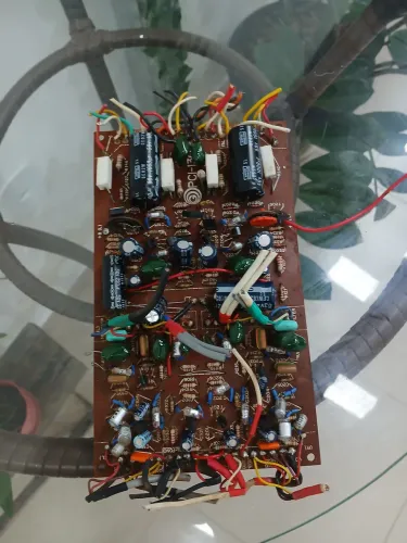 Placa de circuito Gradiente Model 80