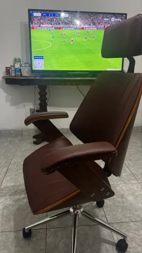 Cadeira Executiva semi nova