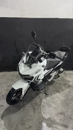 HONDA ADV
