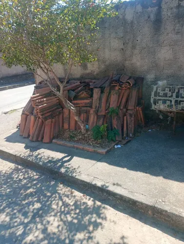 Doação de telhas colonial