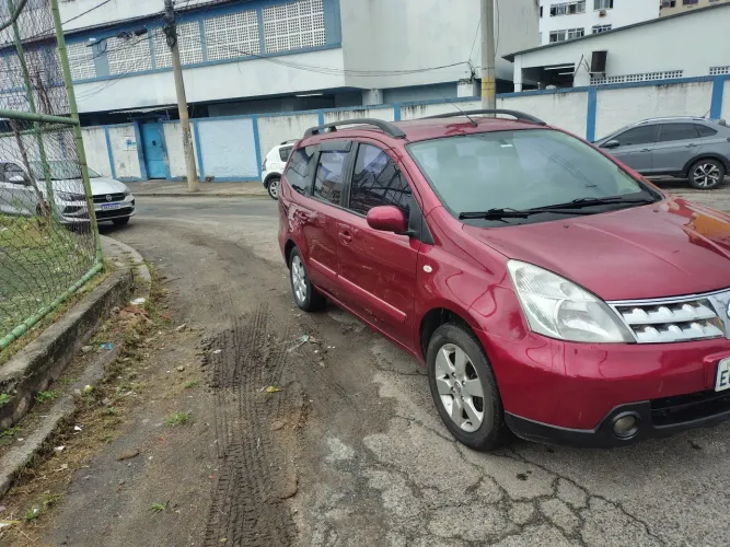 Nissan Grand Livina 1.8 S 16V 2011/2012 2010